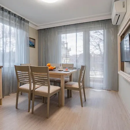 Coop Apartments, - Free Parking Appartement *