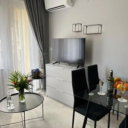 Coop Apartments, - Free Parking Lejlighed *