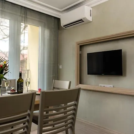 Coop Apartments, - Free Parking 아파트 소피아